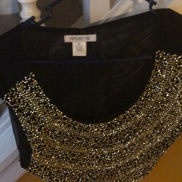 Stylish gold and black top overlay! - Picture 5 of 5